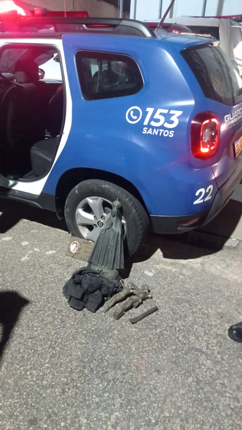 GCM detem dois homens