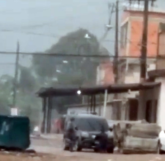 Policiais são alvejados em Guarujá