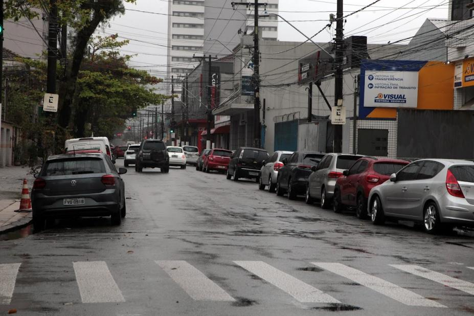 Para isso, além da audiência pública, a solicitação deve ser aprovada pelos conselhos municipais de Desenvolvimento Urbano e de Habitaçã