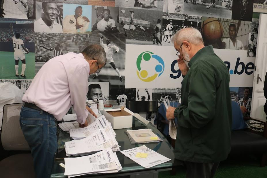 Documentos podem ser retirados até 16h desta sexta-feira na Rua Dom Pedro I, 36