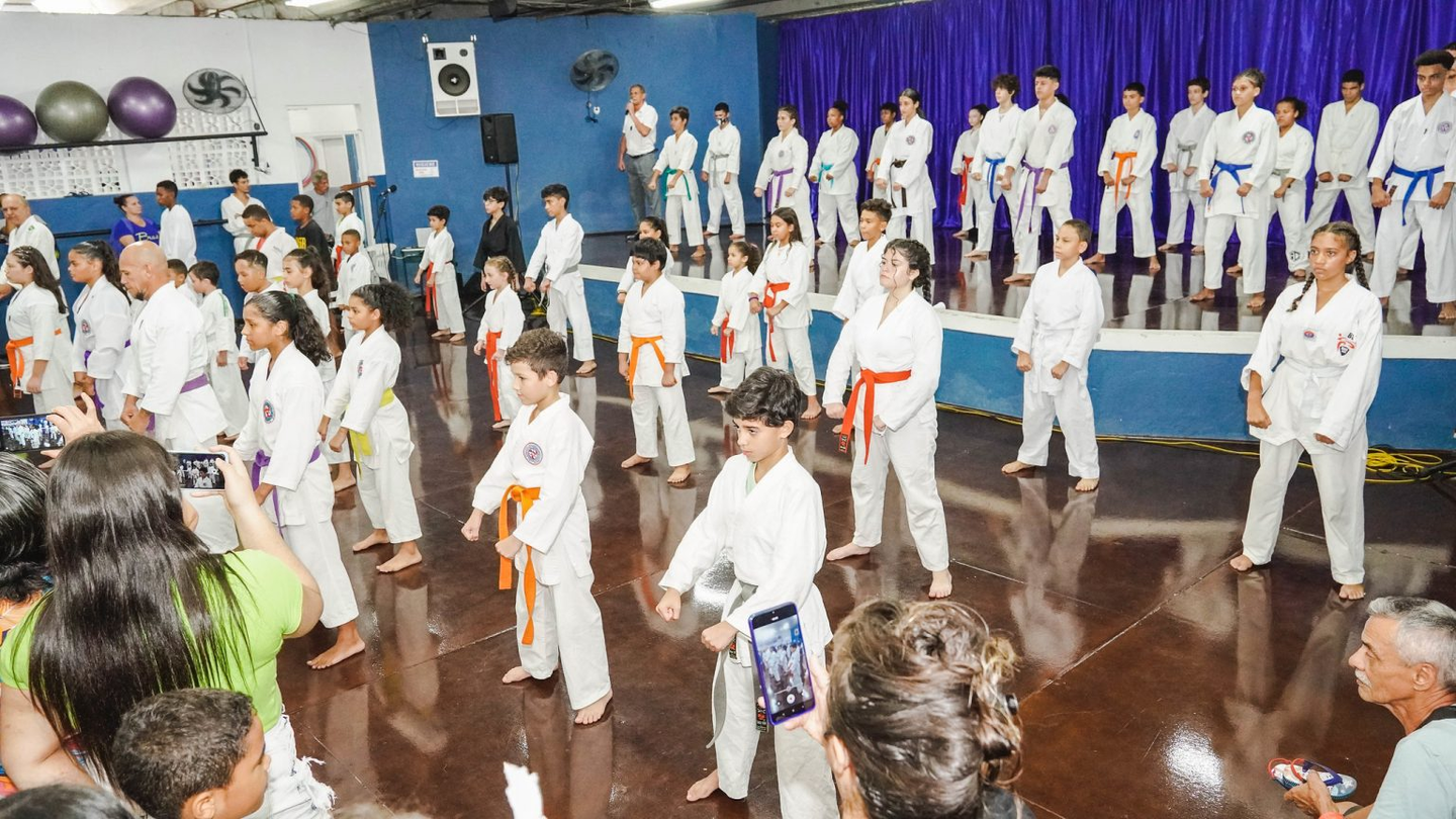 Crianças, adolescentes, adultos e idosos terão acesso a uma série de cursos