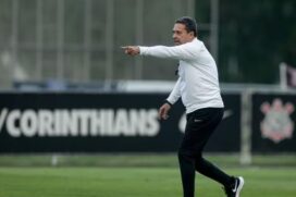 Luxa aproveitou a sessão para isentar a defesa ao abordar o gol sofrido ontem