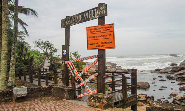 O ponto turístico costuma atrair mais de mil pessoas por dia durante a alta temporada