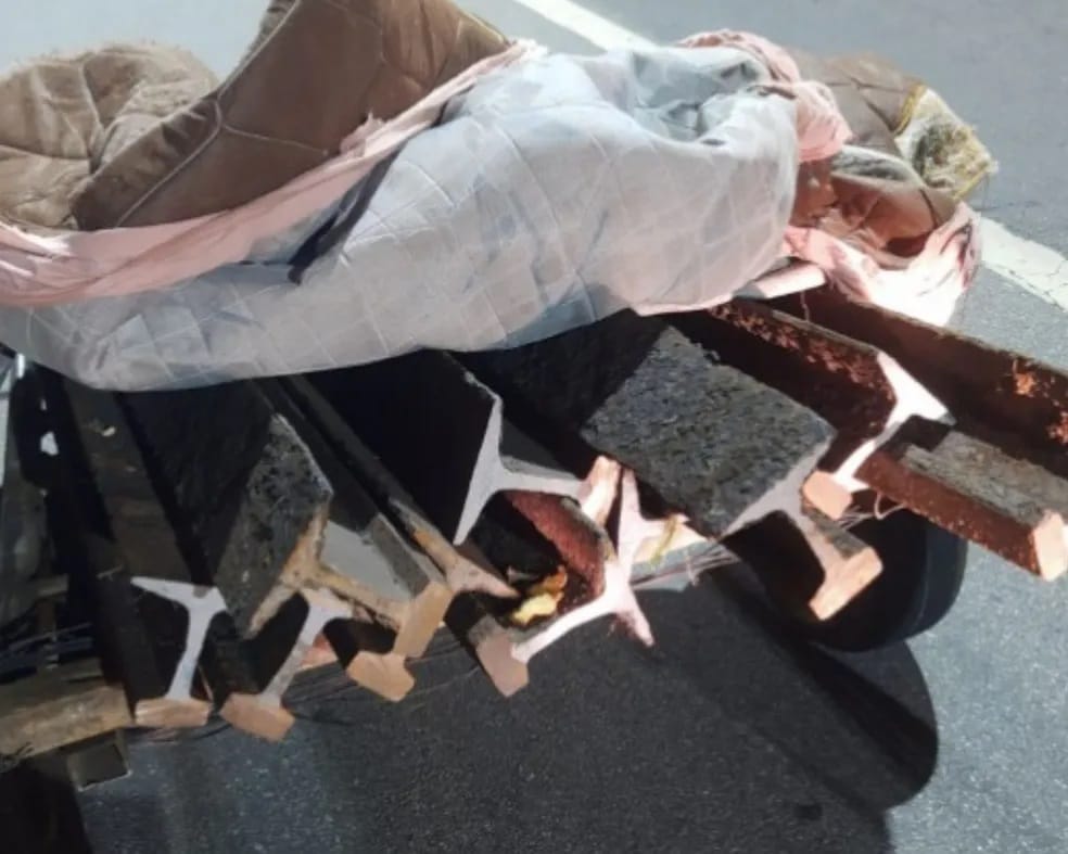 Parte do material encontrado com suspeitos presos em Praia Grande