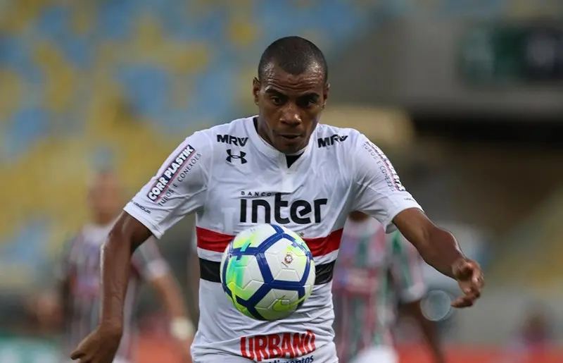Régis, lateral-direito com passagens por São Paulo e Botafogo, foi preso no Piauí
