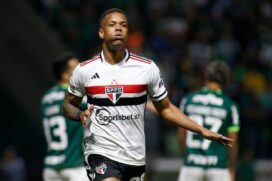 São Paulo vence de virada o Palmeiras e avança na Copa do Brasil