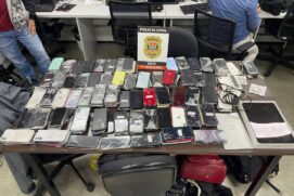 Aparelhos encontrados com suspeito de liderar a receptação de celulares roubados ou furtados na capital paulista
