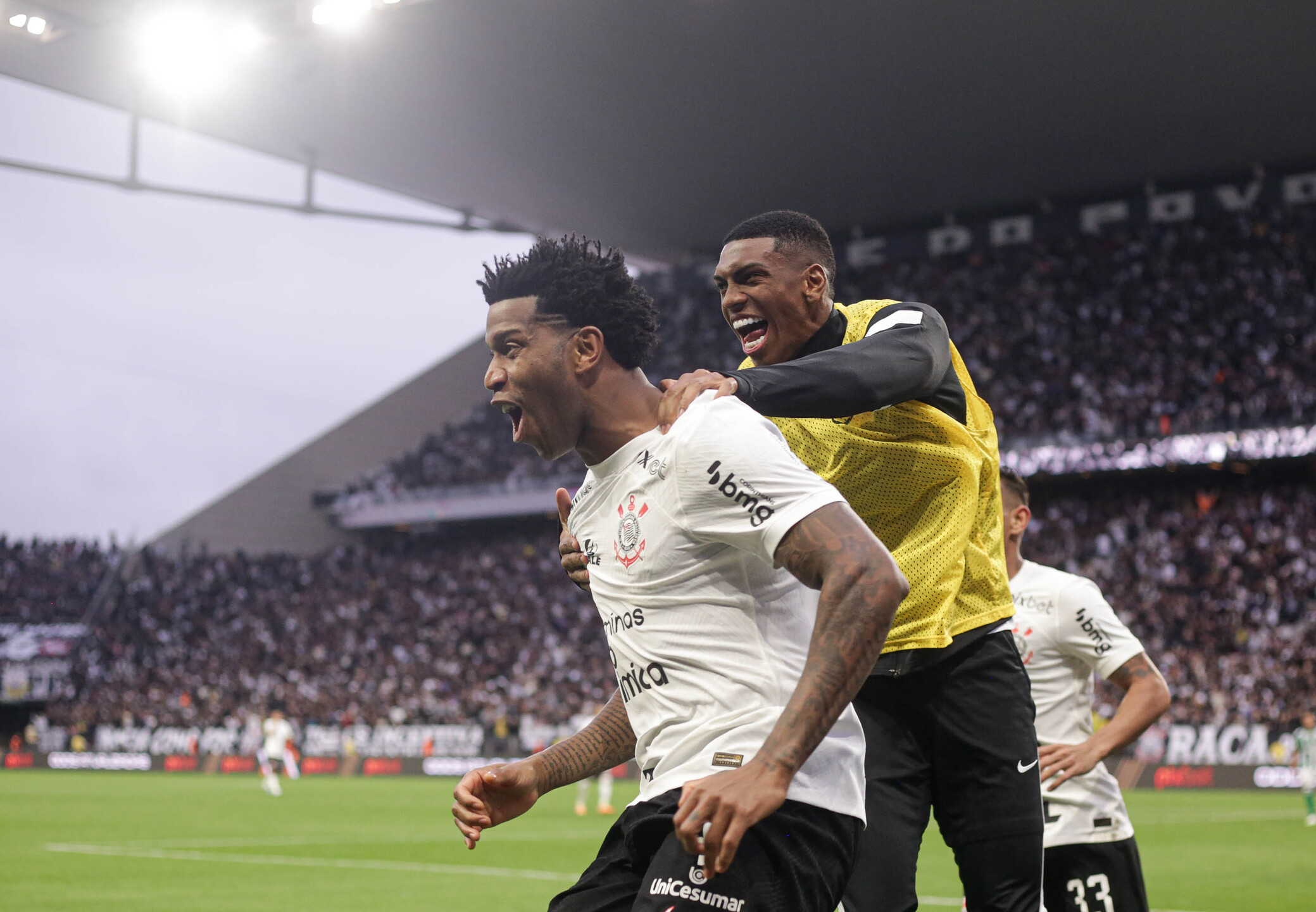 Timão voltou à campo na tarde deste domingo (13), quando recebeu e venceu o Coritiba pela 19ª rodada do Campeonato Brasileiro 2023