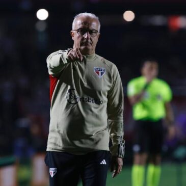 Em uma semana, o time de Dorival reverteu dois placares contra o argentino San Lorenzo, na Sul-Americana, e contra o Corinthians, pela Copa do Brasil