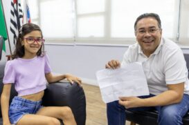 A cartinha continha desenhos e texto solicitando a instalação de brinquedos na Praça Independência, no Jardim Casqueiro