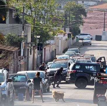 A Operação Escudo, que se tornou marca da gestão Tarcísio de Freitas (Republicanos) na segurança pública, completa um mês nesta segunda-feira (28)