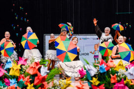 Para participar é preciso ter idade a partir de 59 anos, ter noção de dança, ritmo e gostar de trabalhar em grupo