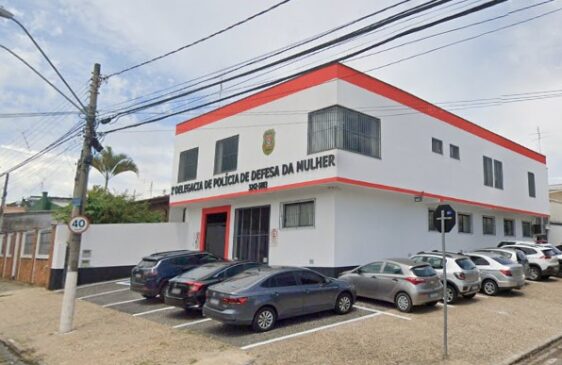 anto ele quanto o material foram levados para a 2ª DDM de Campinas