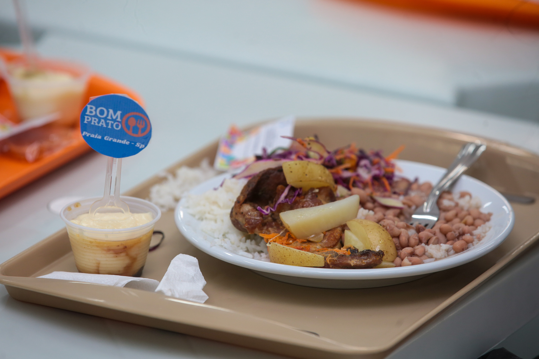 As oito unidades do Programa Bom Prato na Baixada Santista servirão um cardápio especial nesta sexta-feira