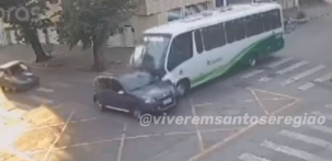 O segundo acidente ocorreu às 16h42 com a colisão entre um ônibus e um veículo