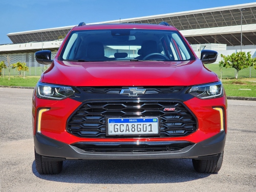 A versão RS adota o mesmo motor 1.2 flex turbo de três cilindros que estreou na configuração Premier do Tracker - Fotos: Luiza Kreitlon / AutoMotrix