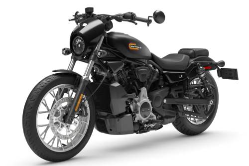 O motor da Nightster Special 2023 entrega 90 cavalos de potência a 7 mil rpm e torque de 9,7 kgfm a 5.750 rpm