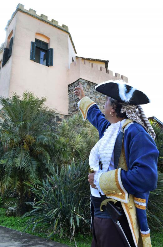 Personagem pirata Bob Cavendish é atração