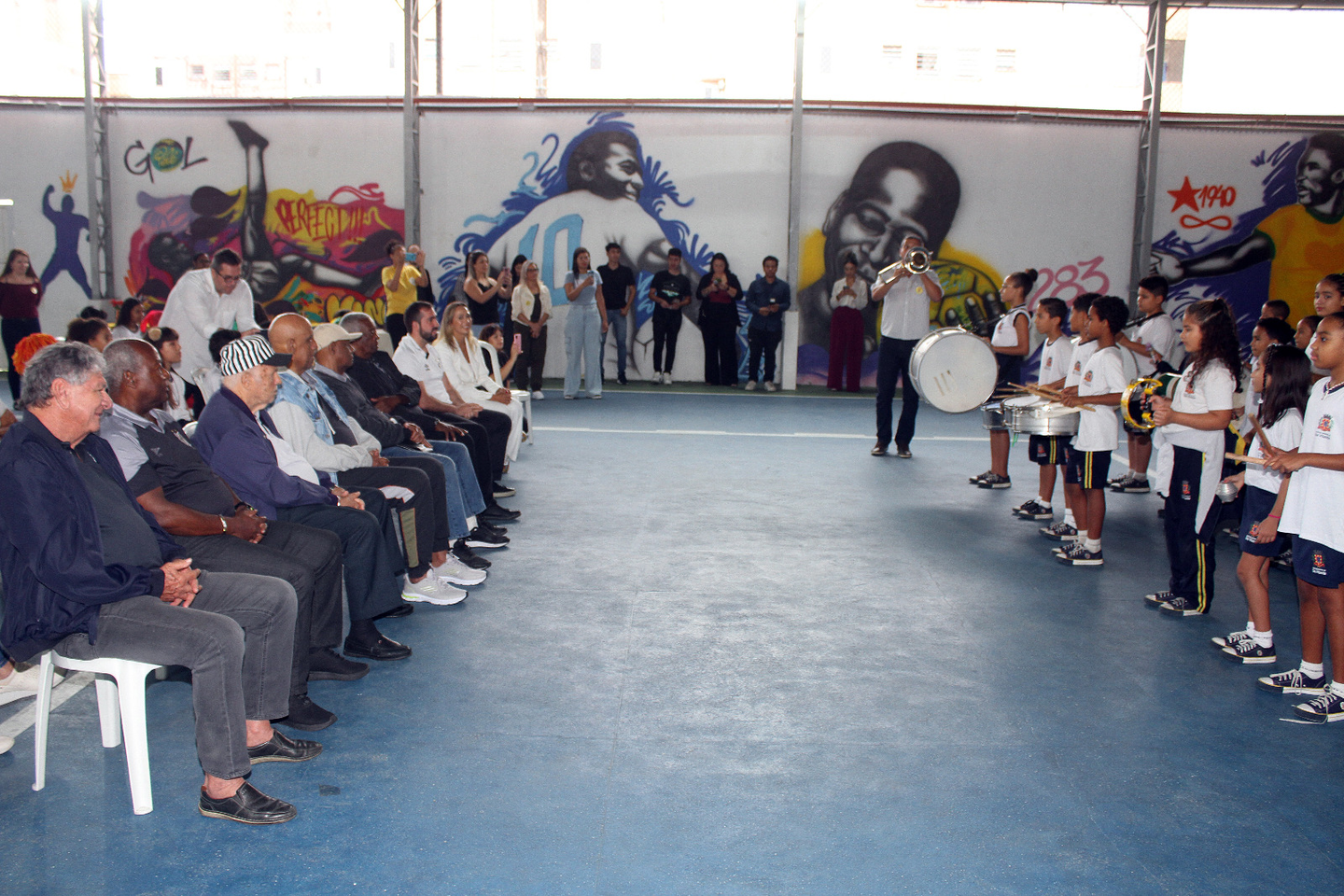 Ao Diário, os amigos de Pelé relembraram como o Rei sempre esteve envolvido com as causas das crianças