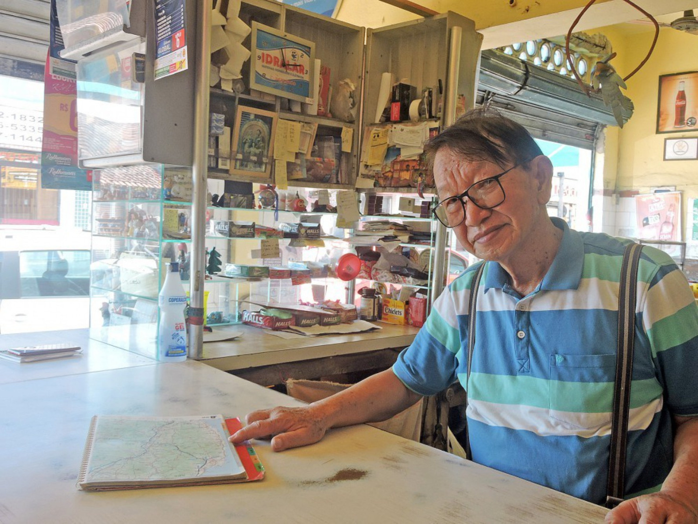 Toyoguchi Nobuhiro é um dos comerciantes mais antigos na Vila São Paulo, há quase 40 anos, em Itanhaém