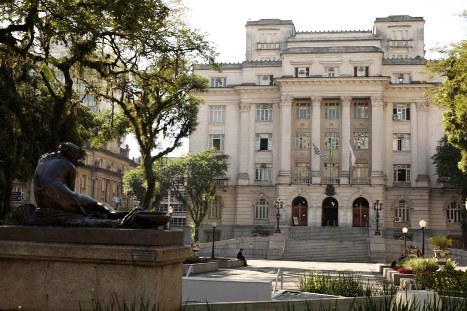 São 42 vagas para seis cargos operacionais