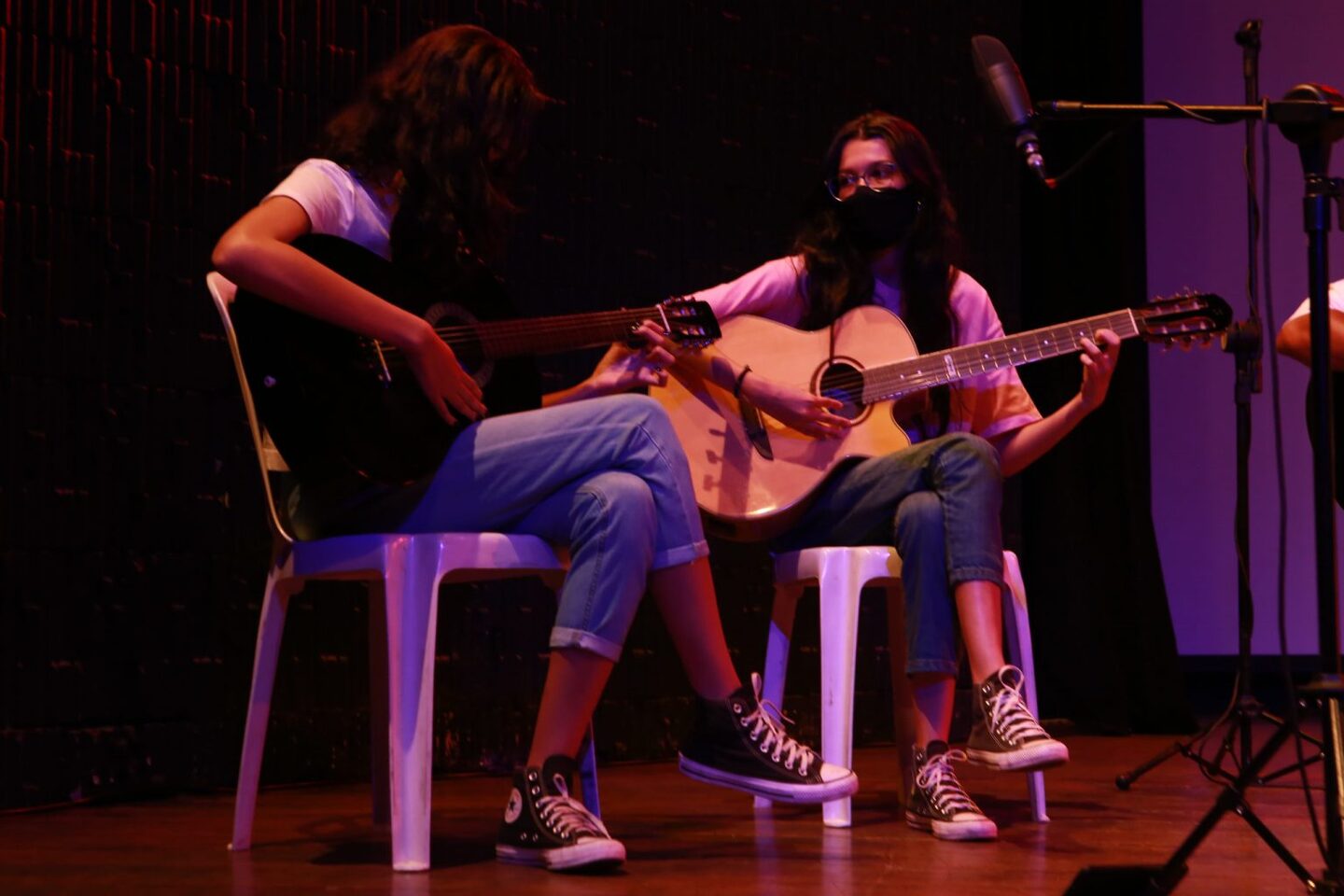 São 10 vagas para o curso de violão e 20 vagas para o Coral Infantil