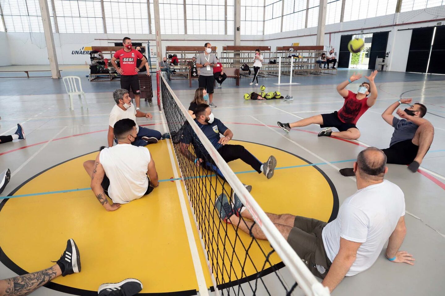 Os inscritos participarão de aulas em período integral durante os quatro dias