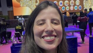 A santista, que é dona de duas medalhas de bronze em Jogos Paralímpicos, comemorou o resultado