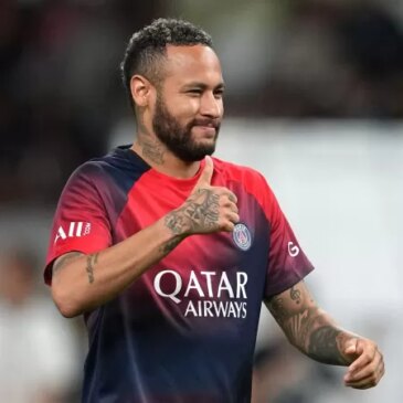 A publicação do "L´Équipe" diz que Neymar conversou com o presidente do clube, Nasser Al-Khelaifi, no último domingo, e externou o desejo de sair imediatamente