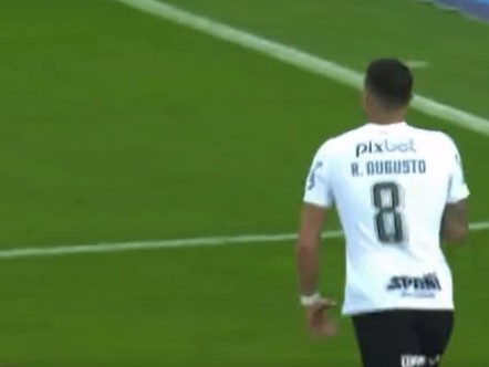 Renato Augusto comemora seu gol contra o Inter