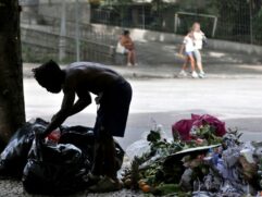 População em situação de rua no Largo do Machado, zona sul da cidade do Rio de Janeiro