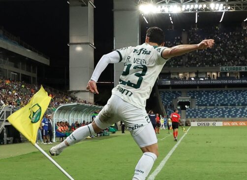 Raphael Veiga marcou para o Palmeiras