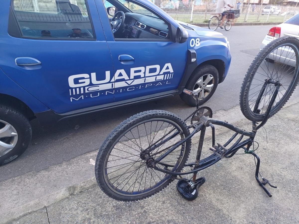 Adolescente é apreendido pela GCM