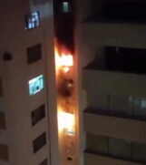 Um incêndio atingiu um apartamento no bairro Boqueirão, em Santos, neste domingo (24)