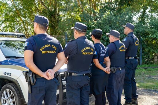 Um homem foi detido ao furtar um celular, a Carteira Nacional de Habilitação e R$ 34