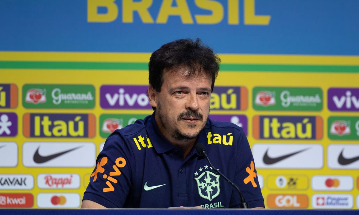Fernando Diniz, técnico da Seleção Brasileira