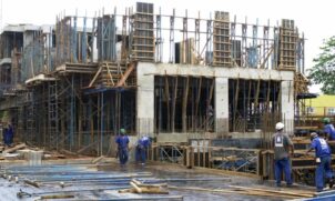 O setor da construção civil na Baixada Santista continua a mostrar um desempenho notável no mercado de trabalho