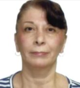 O nome da vítima é Elisabeth Amélia Navarro e o suspeito de ter cometido o crime é o próprio filho dela, de 31 anos