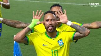 Neymar faz história e supera a marca do Rei Pelé