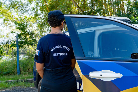 O indivíduo identificado foi encaminhado à Delegacia de Polícia da Cidade