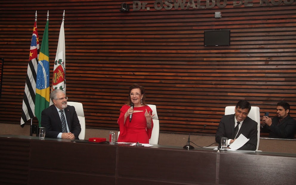 Telma de Souza agradeceu as homenagens e às pessoas que compareceram ao evento