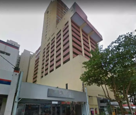 Estão disponíveis para disputa 12 lotes, que incluem terrenos, apartamentos, imóveis industriais, comerciais, um galpão, entre outros bens