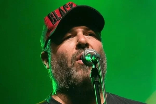 Mingua, do Ultraje a Rigor