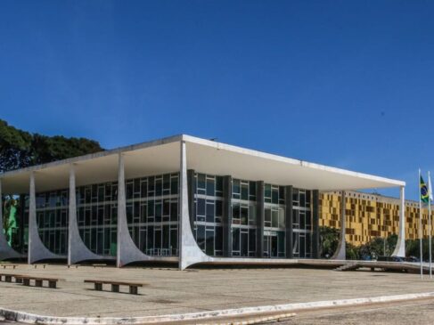 O placar de 6 votos a 2 foi obtido após 11 sessões de julgamento