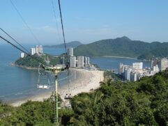 Teleférico de São Vicente funciona na Praia do Itararé