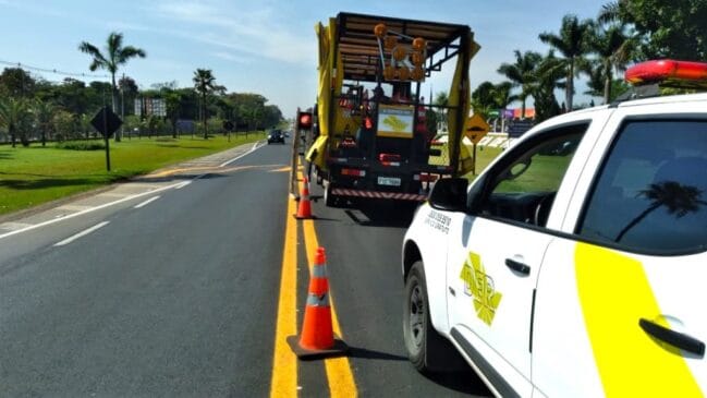 Mais de um milhão de veículos circularão pelos 13 mil quilômetros de rodovias paulistas no feriado de 12 de outubro