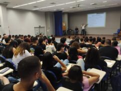 Palestra foi para cerca de 250 pessoas