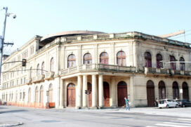 Com capacidade para mil espectadores, o Coliseu possui a configuração atual desde 1924