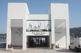 Ponte Edgard Perdigão, na Ponta da Praia, começou a ganhar os itens da comunicação visual