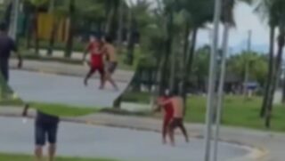 Um homem esfaqueou um jovem na Praia da Enseada